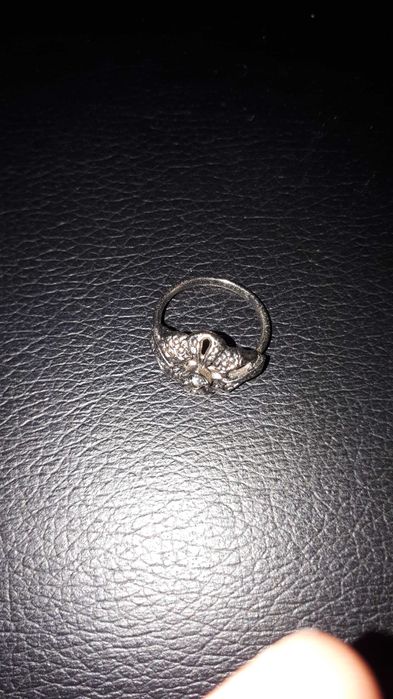 обеци  и  пръстен - 2 бр.