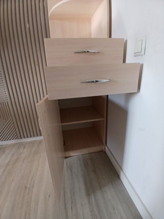 Продам стеллаж  для дома