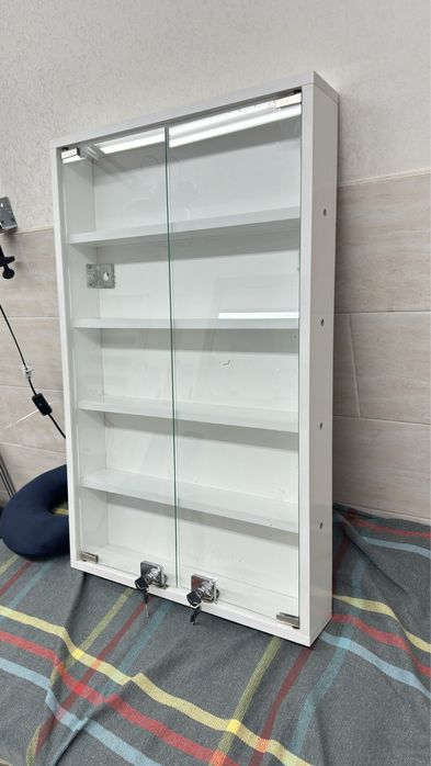 Полка для витрины