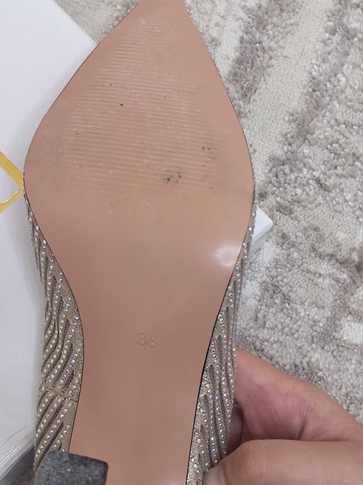 Вечерние туфли сатылады