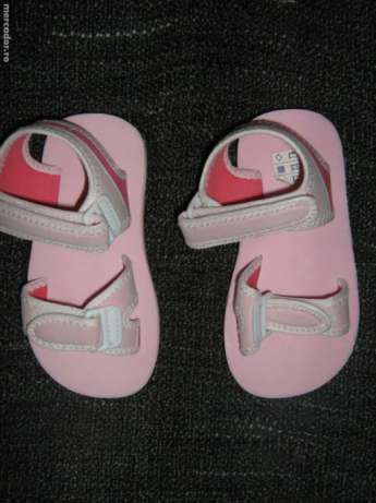 Sandale Champion 24 (int.16,5cm), 31 (19,5cm), noi