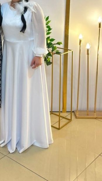 Платье вечернее белое