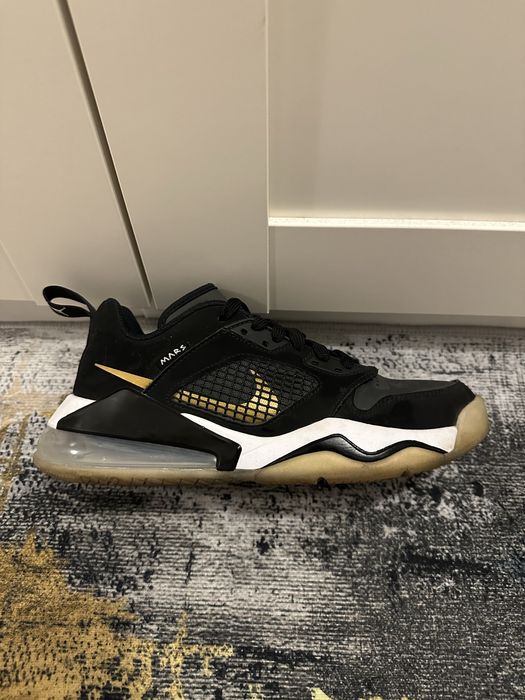 Nike Air Jordan 270 Mash “Black Gold”