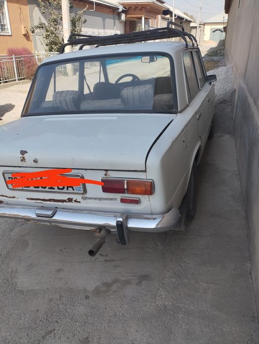 Vaz 2101 sotiladi