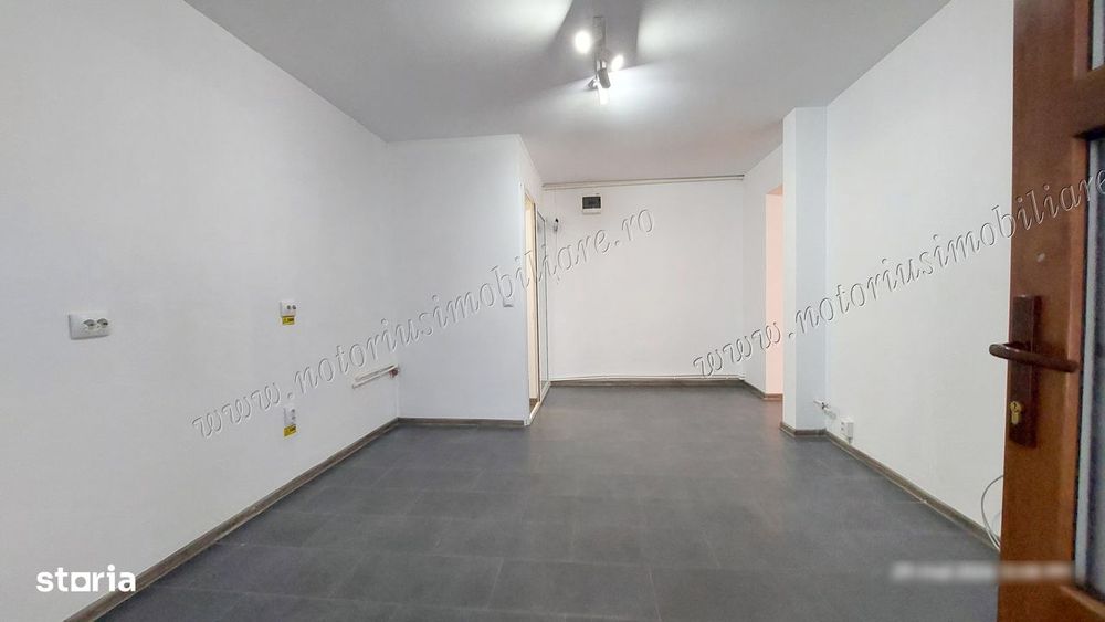 Amenajat, parter, stare foarte bună, la Bulevard în Micro5 - Hunedoara