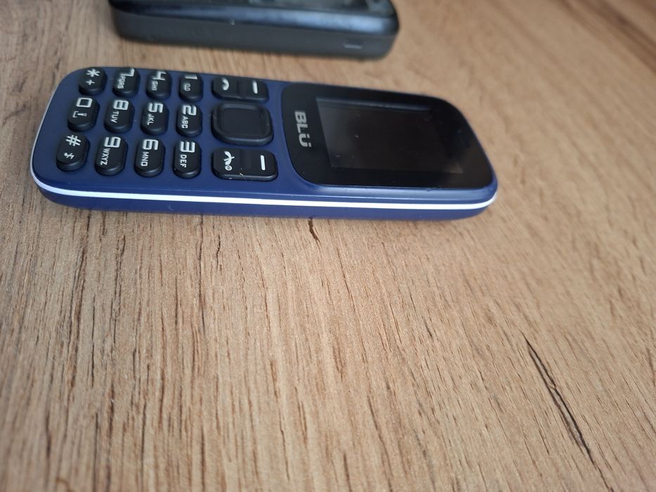 Nokia и BLU телефони