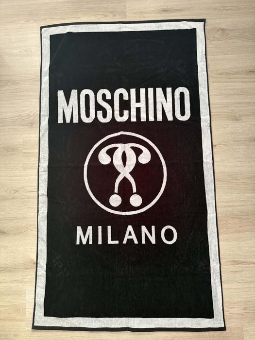 Плажна кърпа/ хавлия Moschino-оригинална