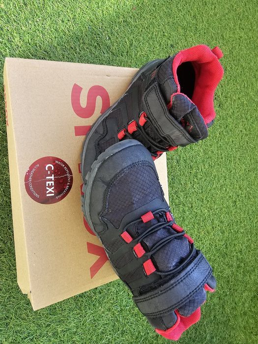 Боти за деца! 10 лв.