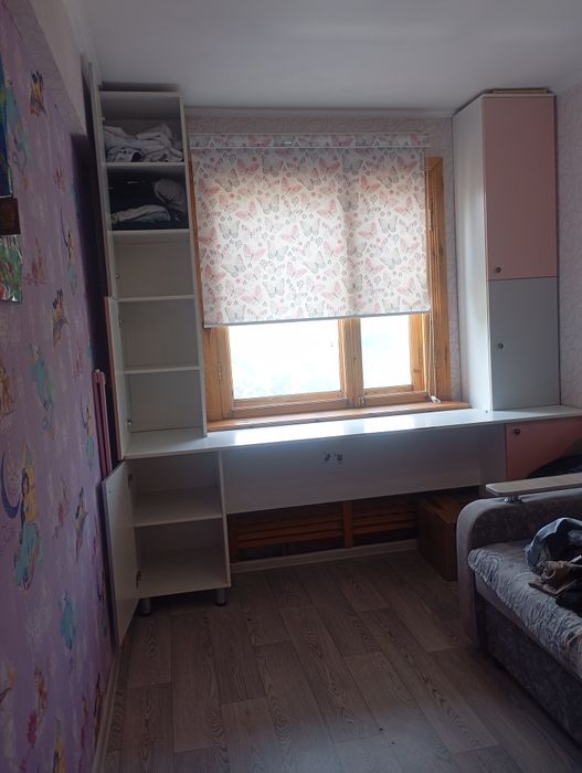 Продаётся   шкаф с полками