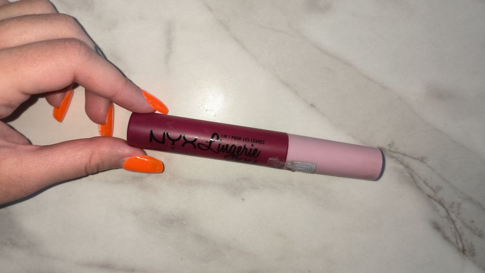 Ruj Nyx Matt-super rezistent