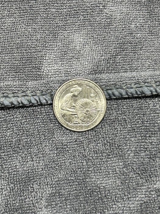 Монеты рубль, сом