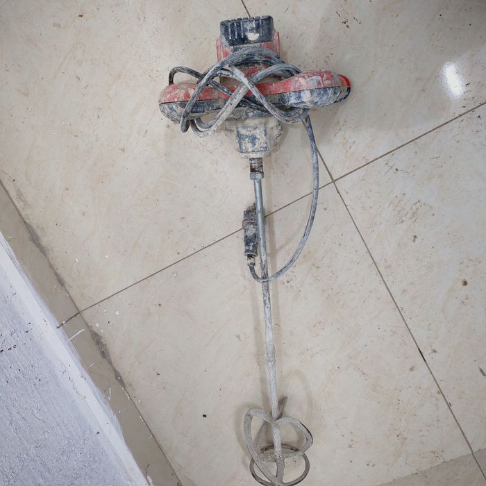 Стройтельный миксер