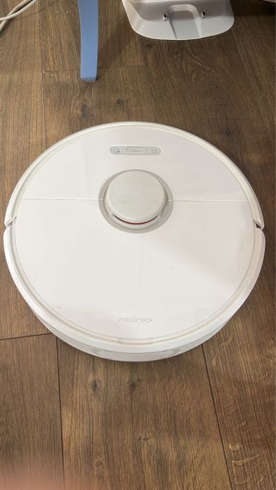 Срочно продам робот пылесос