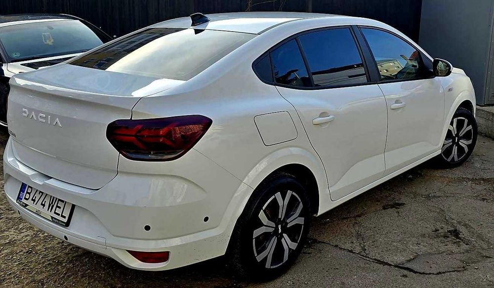 Logan III Prestige ECO-G 2024