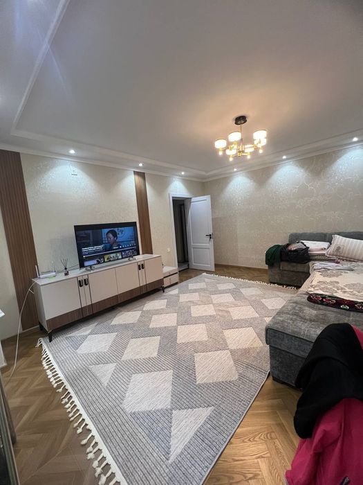 Продам 2х комнатную квартиру на Чиланзаре 8квартал