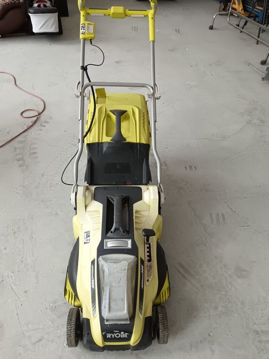 Cositoare Ryobi și lux tools