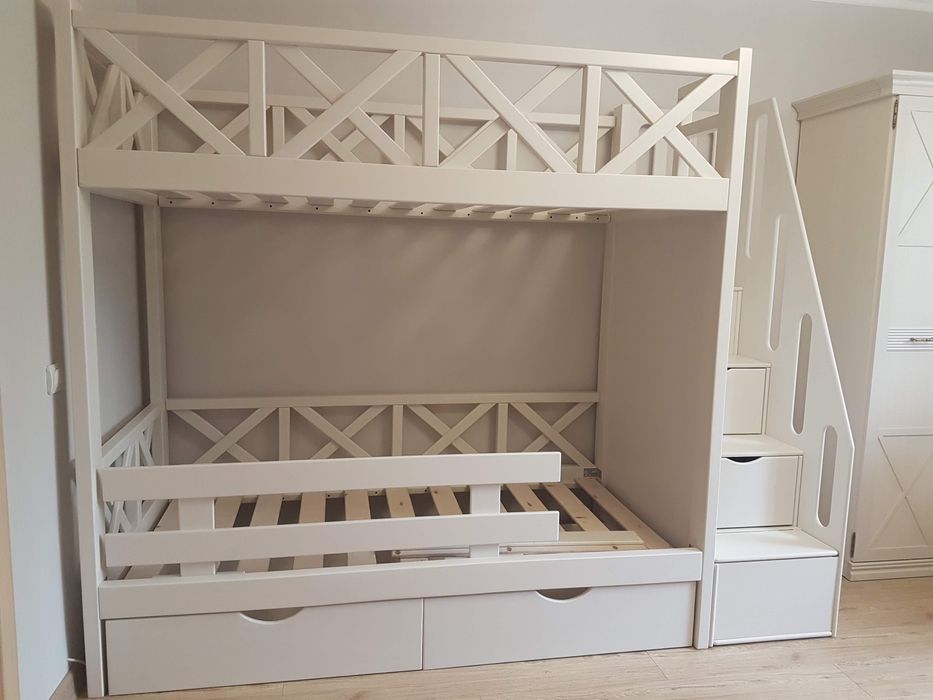 Продаю двухьяростную кровать