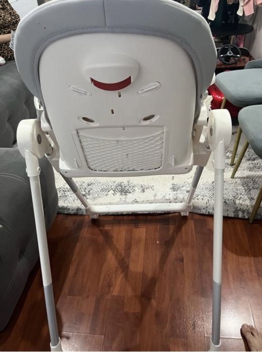 Продам стульчик для кормления