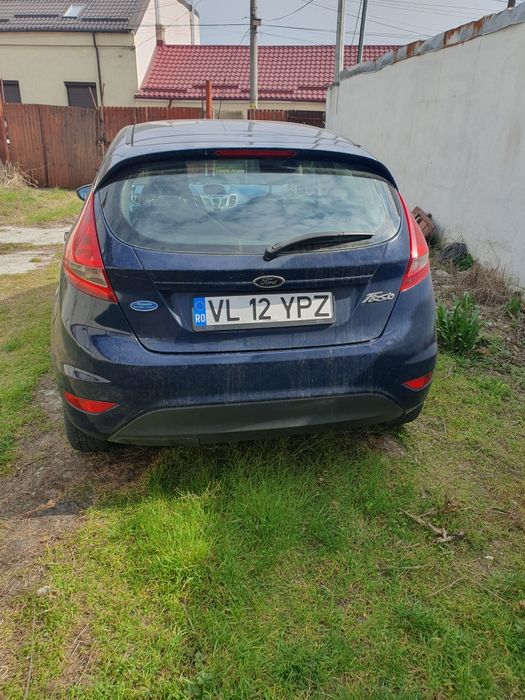 Vand Ford fiesta 1.25 benzina 2009