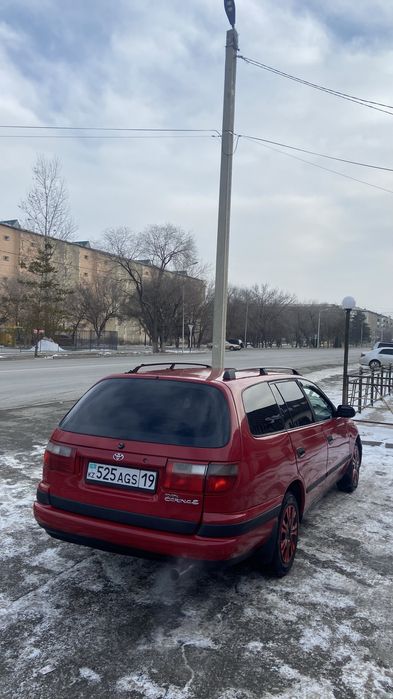 Toyota Carina E универсал,1995 г.