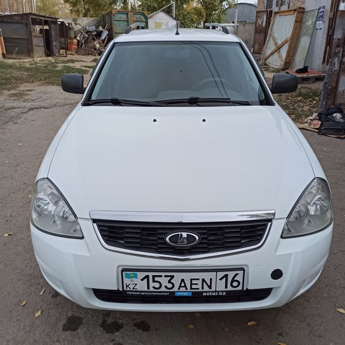 Продам ладу приора 2 универсал 2014г.