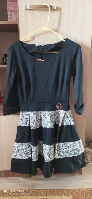 Продам платье 42 размера