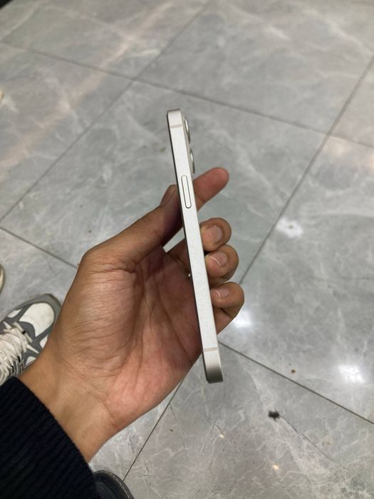 Iphone 13  128 white