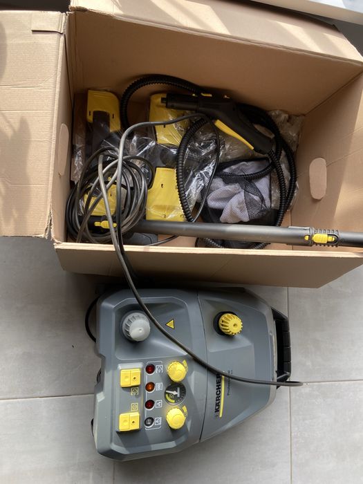 Aparat de curatat cu abur compact Karcher SG 4/4