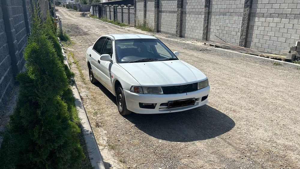 Mitsubishi Mirage