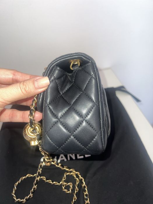 vand geanta chanel mini