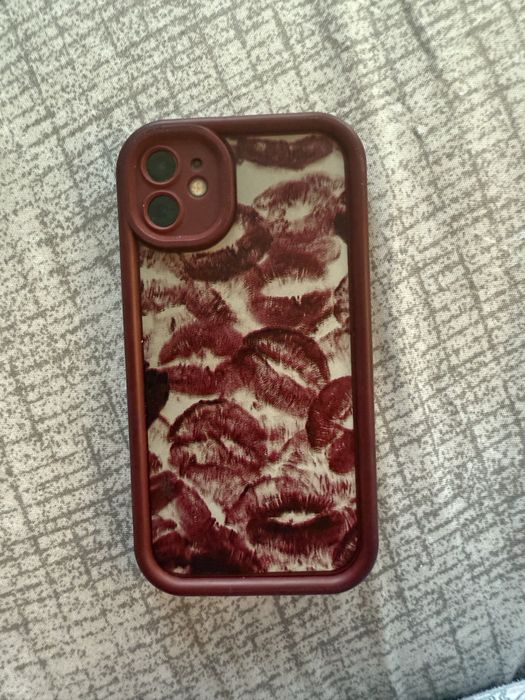 Калъфи за айфон 11 и 12