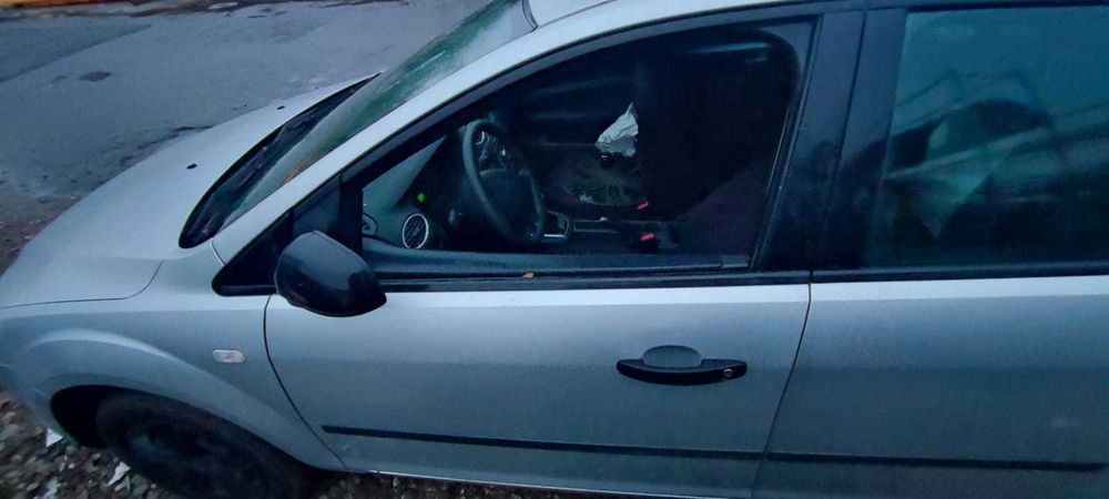 Usa stanga fata Ford Focus 2 an 2007 gri