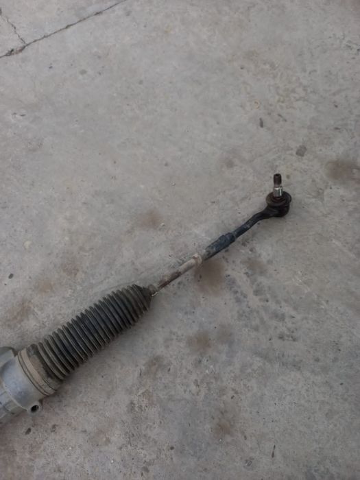 Рулевая рейка на w220 мерседес.