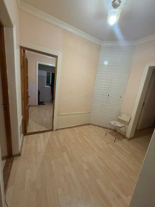 Квартира сотилади Олмазор тумани Кора камиш 2/3 ор.р Олмазор РОВД