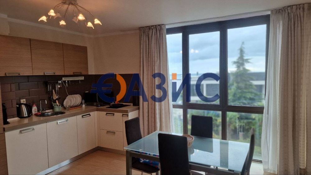 Апартамент с 2 спални, 3ет., "Шато дел Марина", Несебър, България, 112