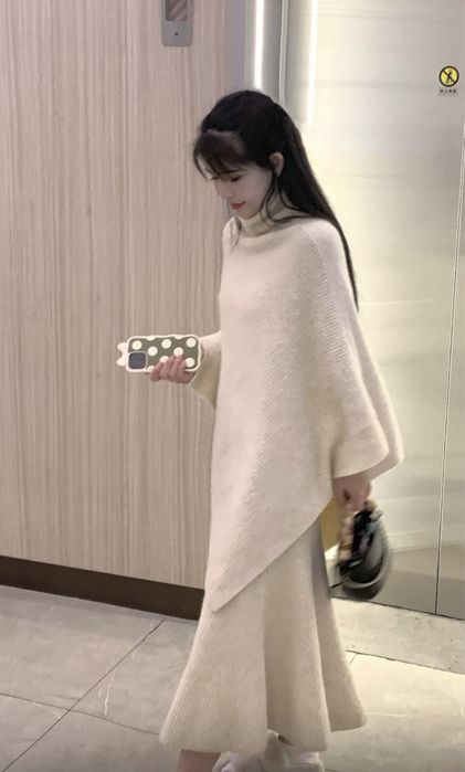 Двойка с юбкой беж