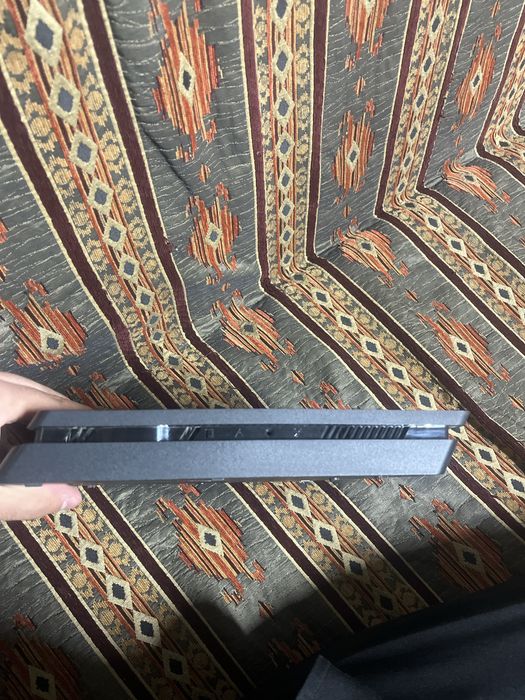 Sony PlayStation 4 slim