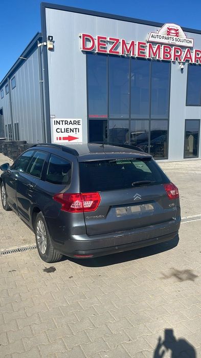 Dezmembram Citroen C5 1.8 benzina din 2010