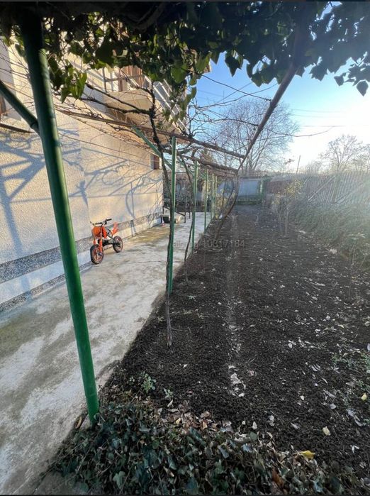 Продава се Къща в Сливен, Българка - 180 кв.м за 445 €/кв.м - Снимка #1