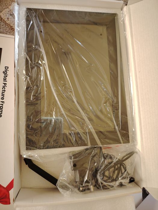 Ramă foto digitală"10