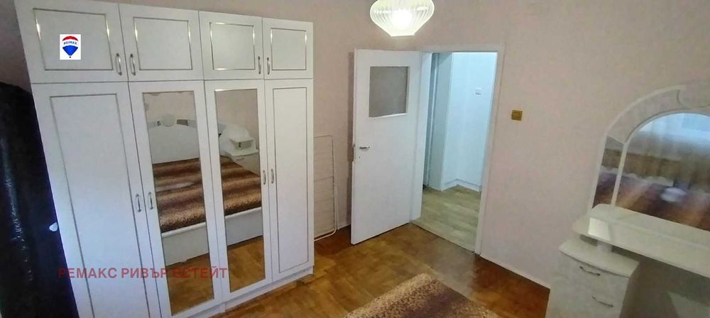Дава се под наем Тристаен апартамент в Русе, Здравец - 72 кв.м за 331.5 € - Снимка #6