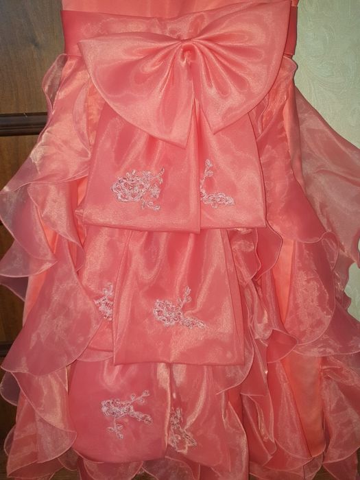 Продам нарядное платье