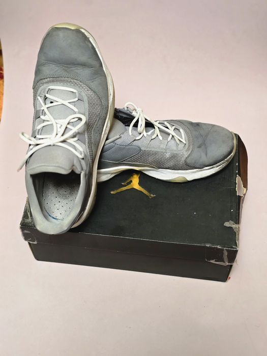 Jordan Horizon Wolf Grey