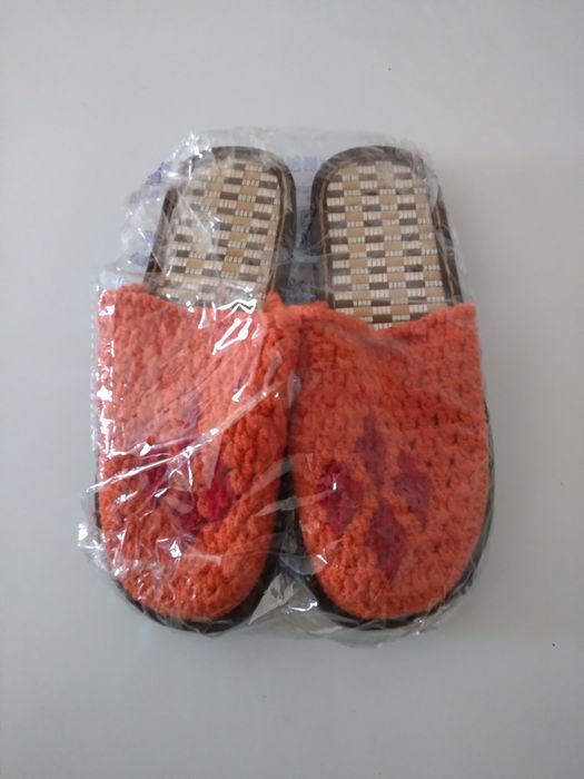 Қолдан тоқылған сүйретпе ( тапочки)