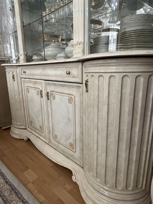 Сервант, белый/бежевый