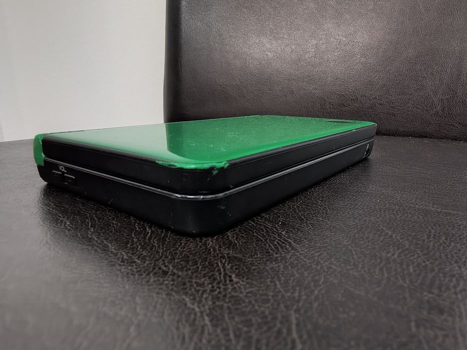Nintendo DSi XL, verde, card modare inclus