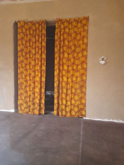 Уй-ховли сотилади (срочно узимники)