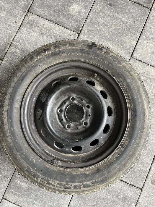 Anvelopa cu janta 195/65/R15, stare foarte buna