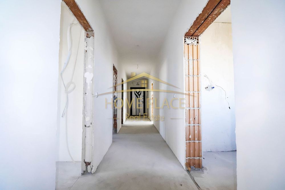 Продава се Тристаен апартамент в Варна, Бриз - 203 кв.м за 2092 €/кв.м - Снимка #11