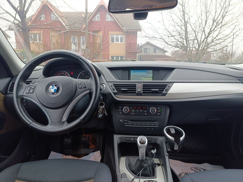 Proprietar vând BMW x1 xDrive